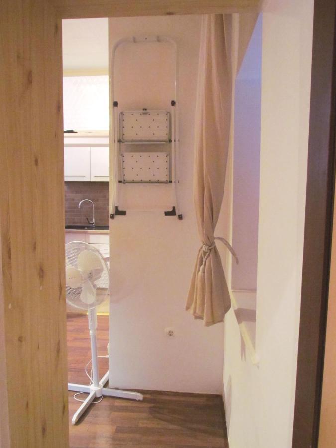 Center Studio Apartment Пула Экстерьер фото