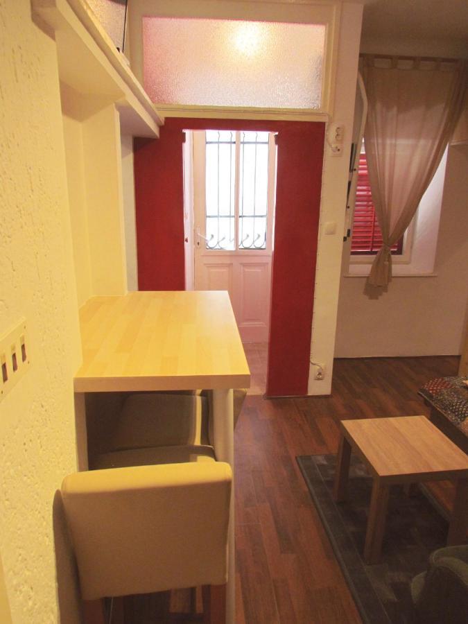 Center Studio Apartment Пула Экстерьер фото